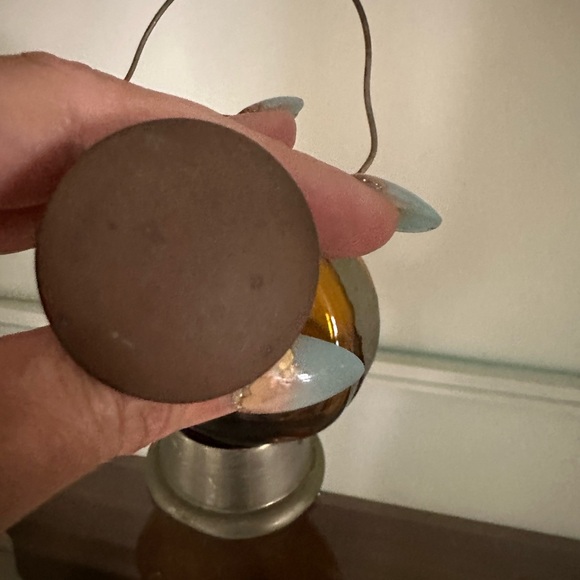 Vintage Liquor Nautical Sailor Amber Glass Brass Lantern Decanter Not Playing - Picture 5 of 8